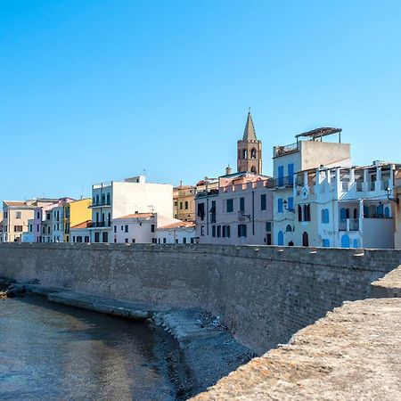 Carlo Alberto Apartment, Alghero Old Town, Near The Beach ภายนอก รูปภาพ