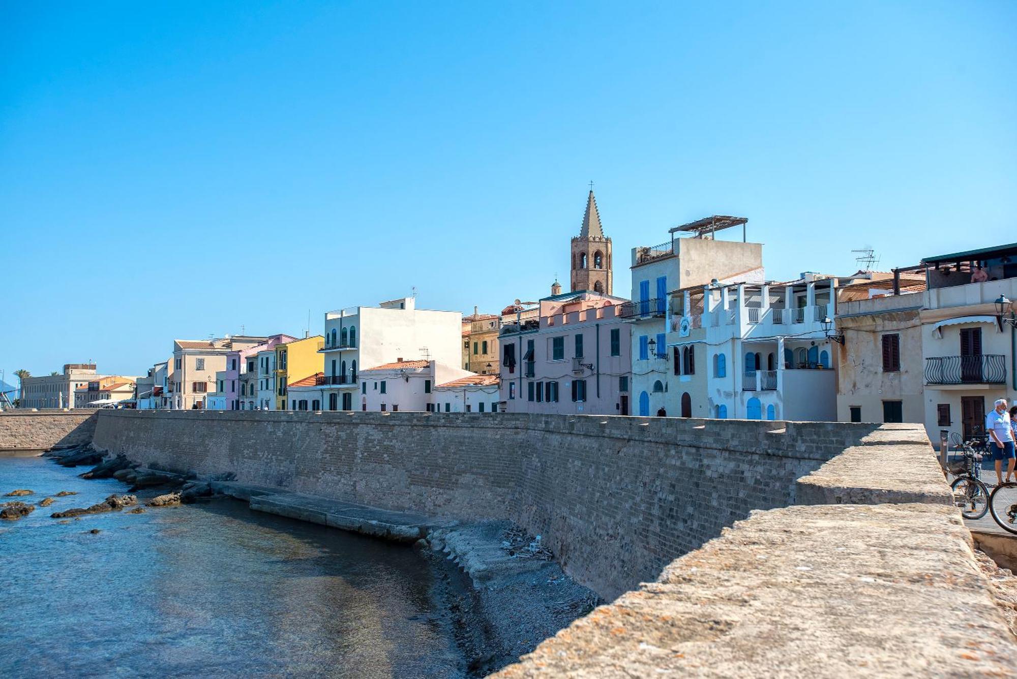 Carlo Alberto Apartment, Alghero Old Town, Near The Beach ภายนอก รูปภาพ