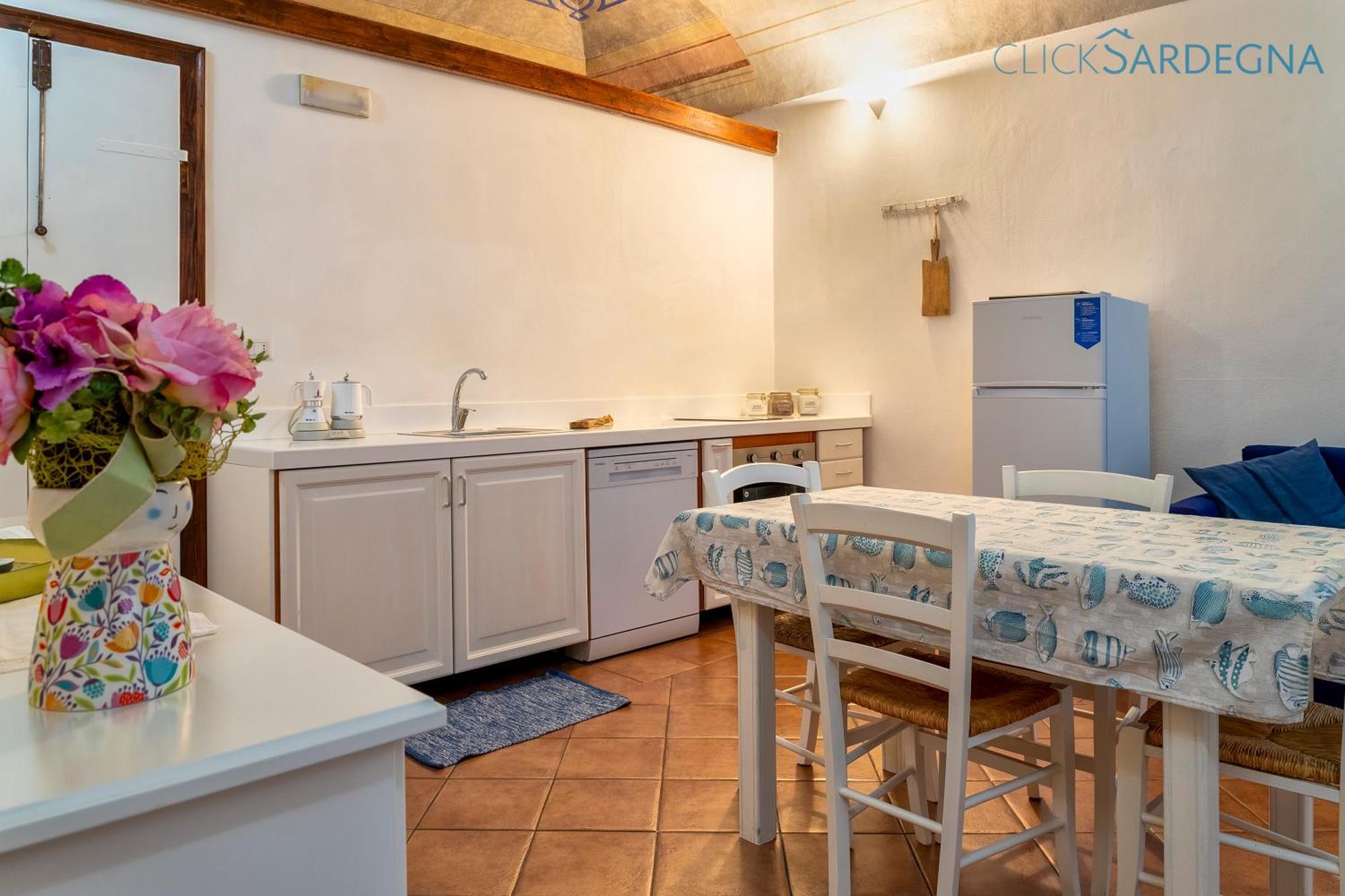 Carlo Alberto Apartment, Alghero Old Town, Near The Beach ภายนอก รูปภาพ